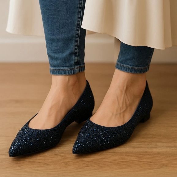Betsey Johnson Sparkle Blue Rhinestone Flats Pointed Toe Slip-On NWOB 8M  Shoes - Picture 1 of 12